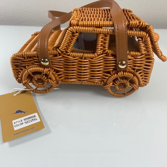 Tommy Bahama Handbags - Tommy Bahama Womens Natural Wicker Jeep Novelty Bag NEW Tropical Whimsy